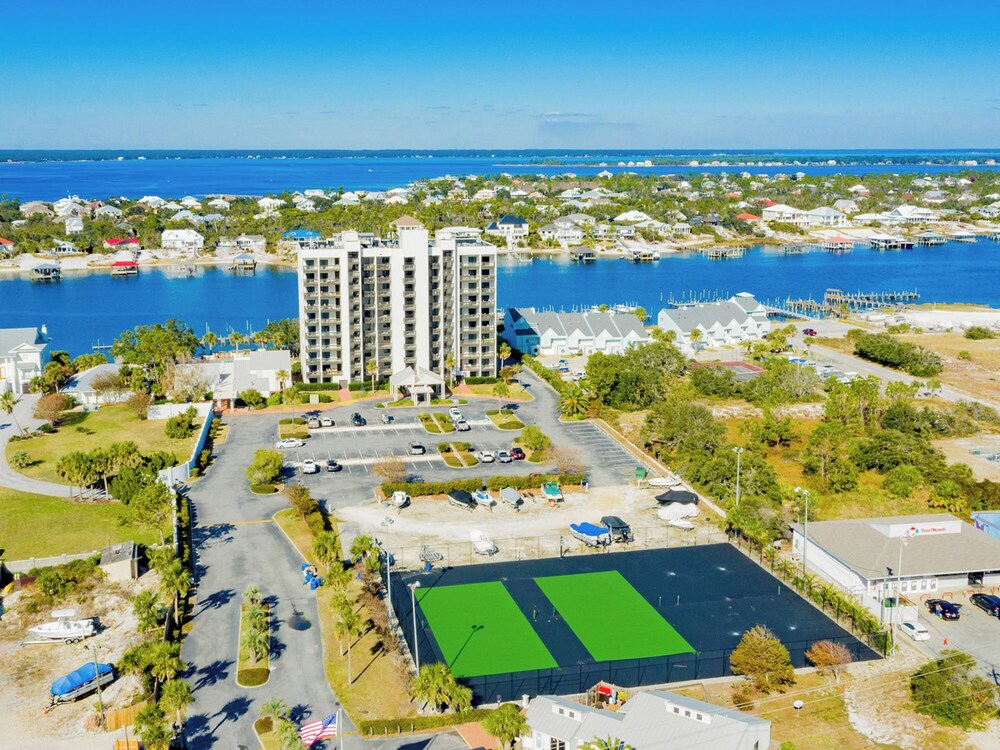 Shipwatch Surf & Yacht #301D by Southern Vacation Rentals