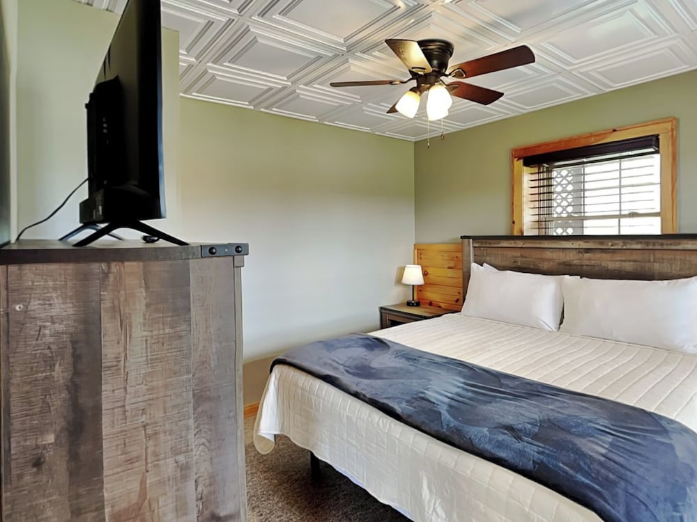 Mulbeary Mountain Cabin