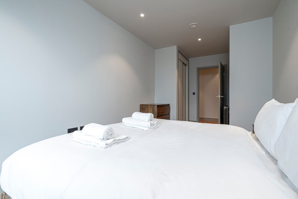 Spacious Flat in North London