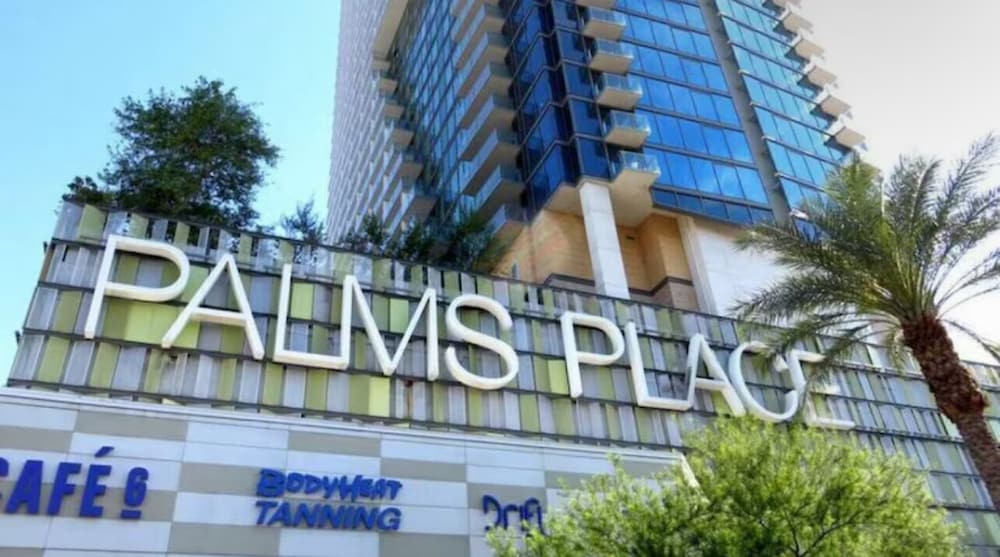 Studios With Gorgeous Views Of The Strip! 
