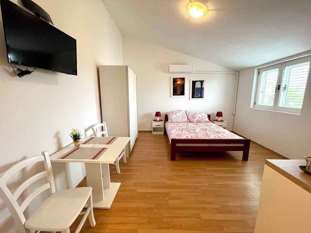 Villa Julie