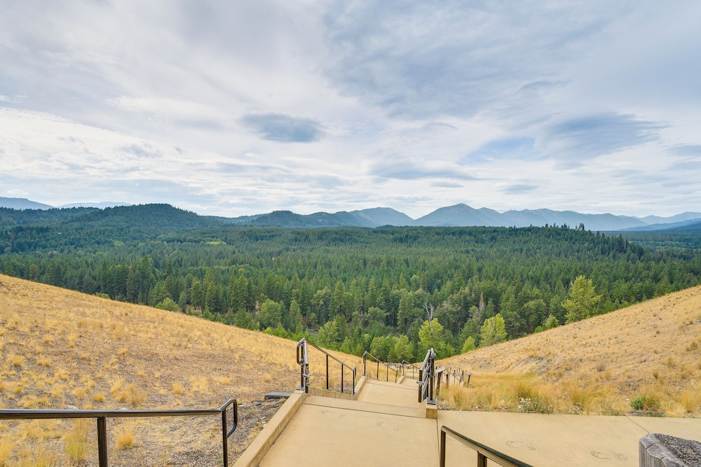Suncadia Resort Condo Near Trails & River Access!