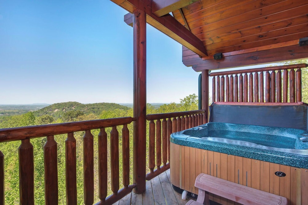 A Smoky Mountain Hide-a-way