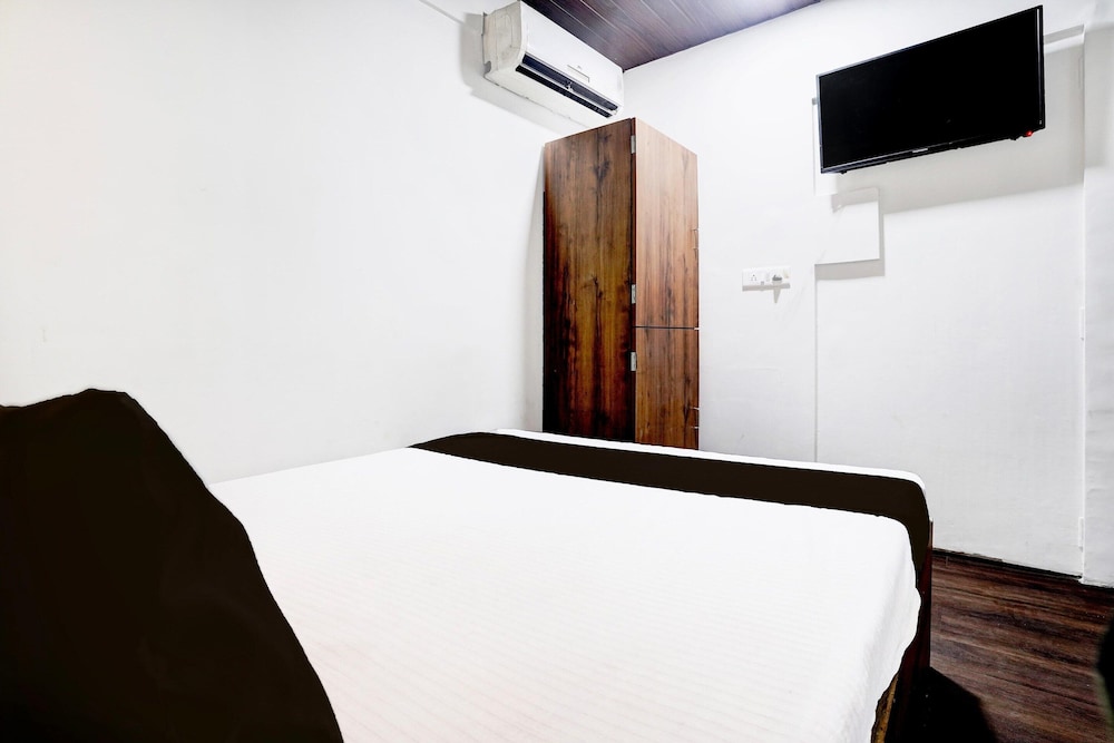 Super Hotel O BKC Santacruz East