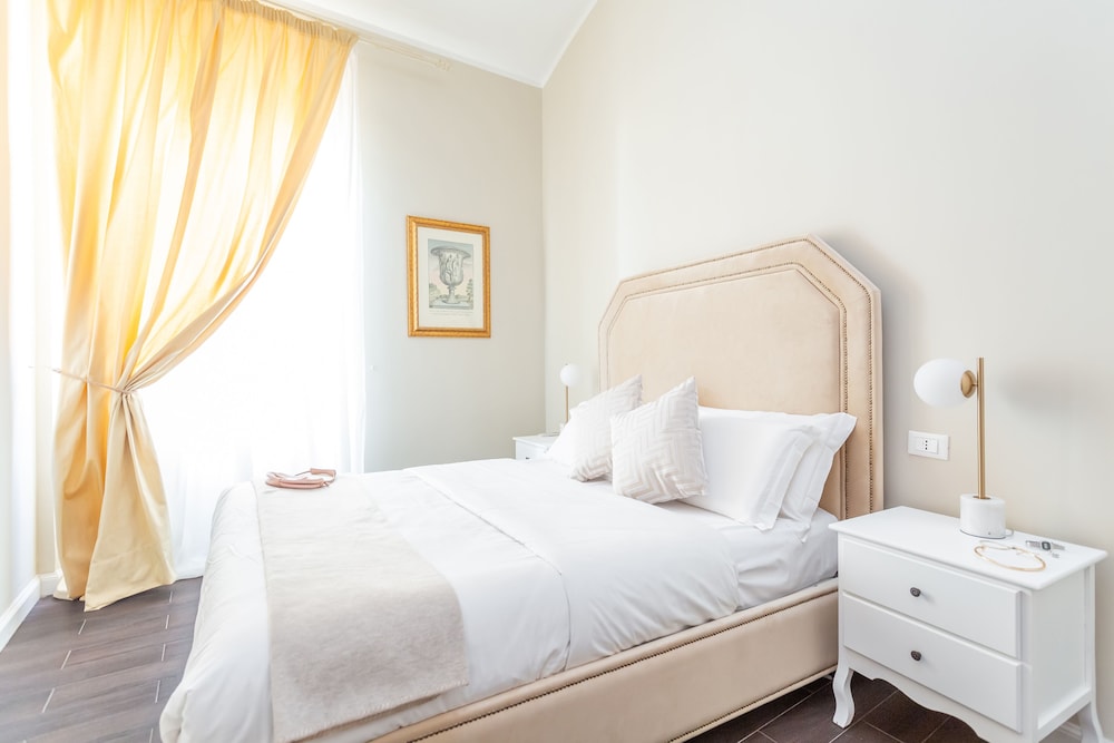 Daplace - La Mongolfiera Rooms in Navona