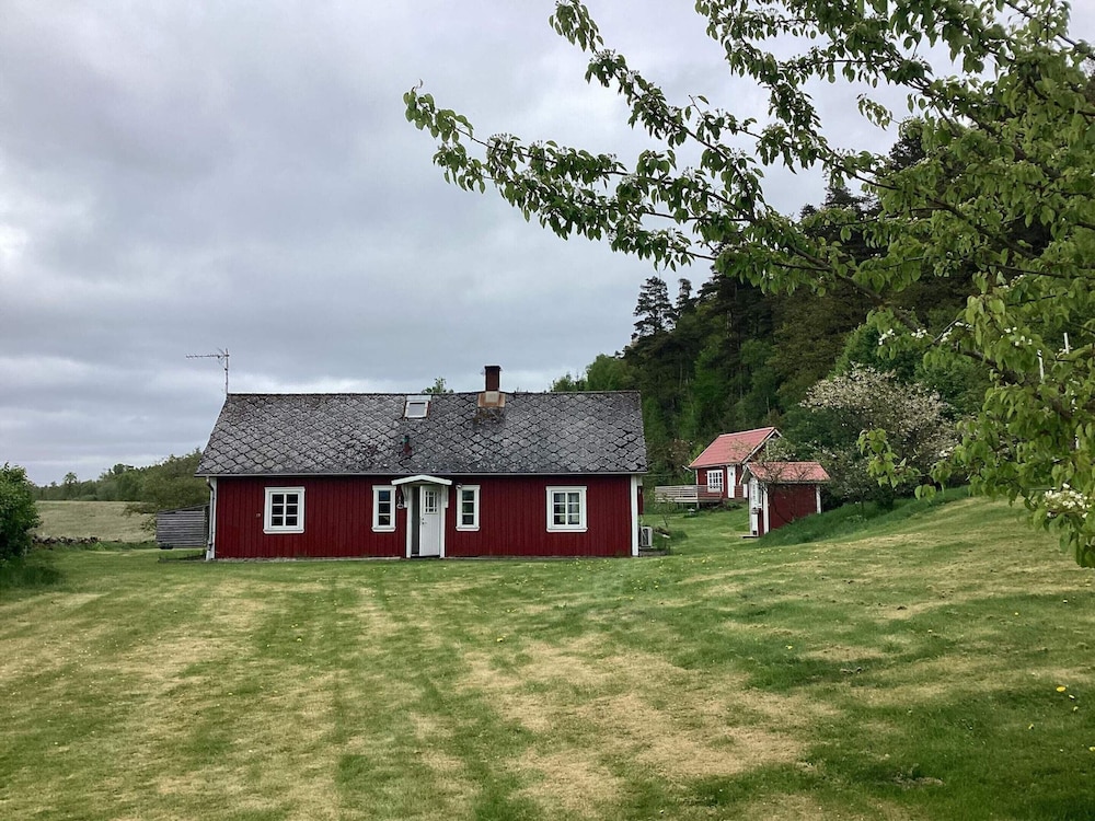 6 Person Holiday Home in Vessigebro