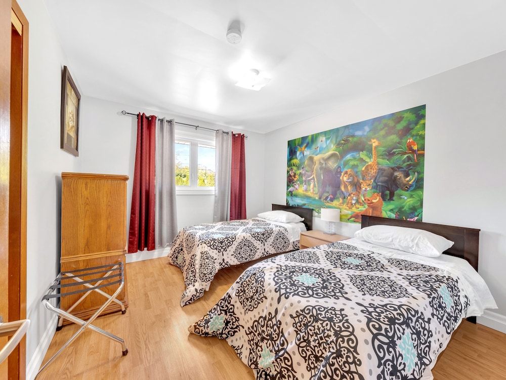 Park Bungalow #4 - Seacliff Beach Suites