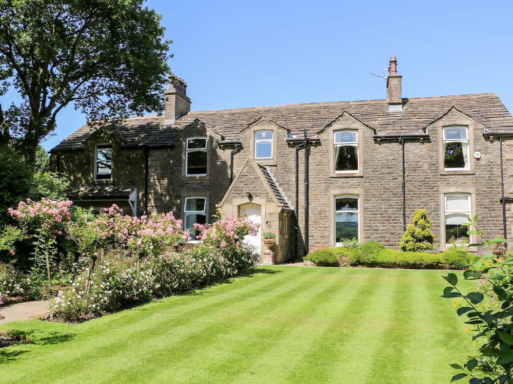 Manor House