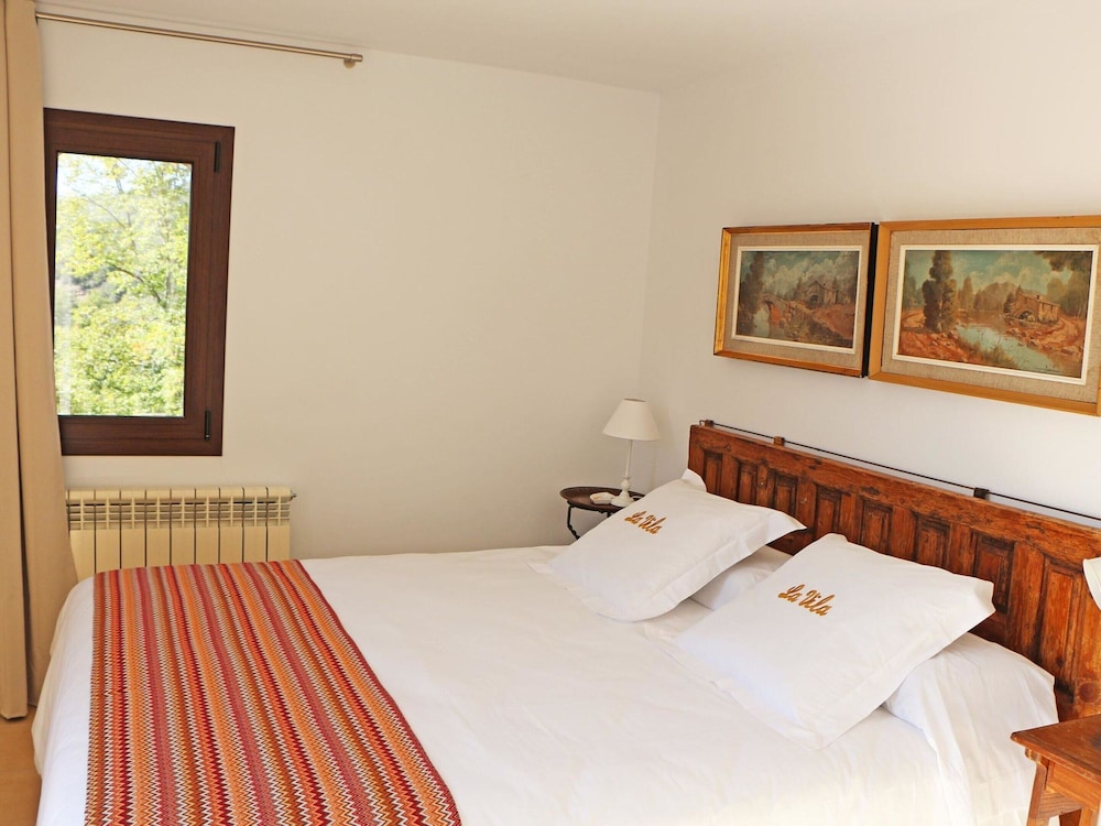 Mansion in Castellnou Near Pedraforca Mountains