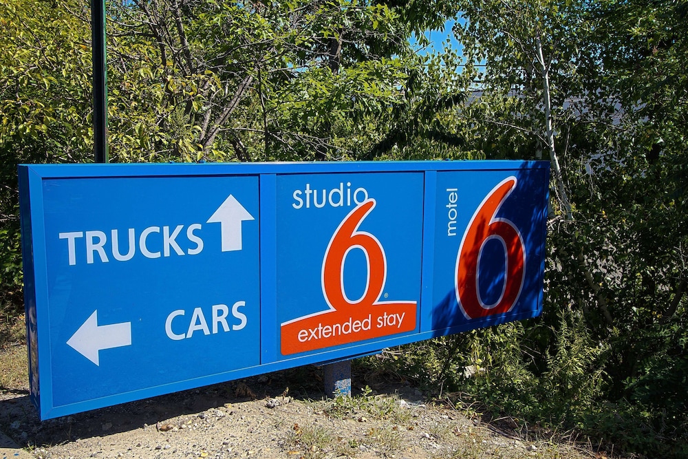 Motel 6 East Brunswick, NJ