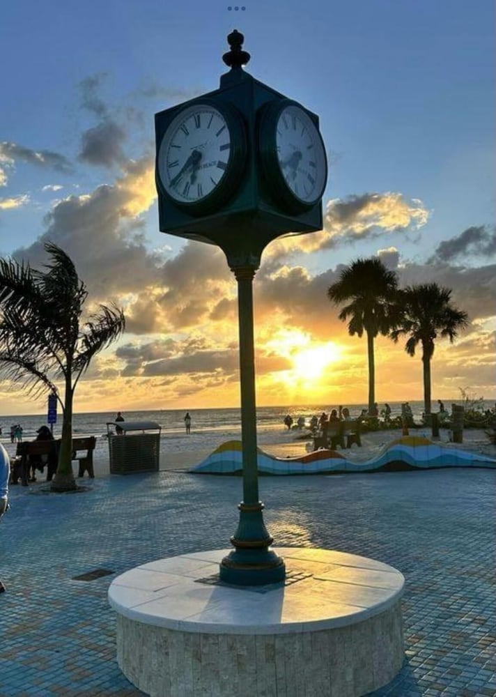 Miramar Palms