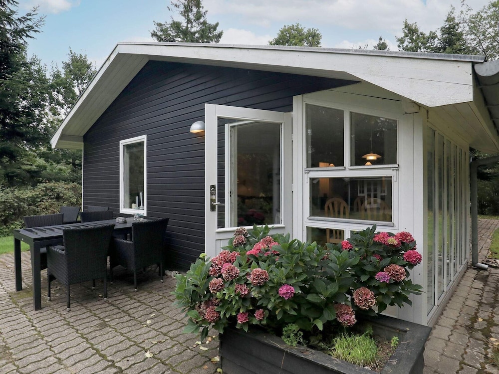 5 Person Holiday Home in Hojslev