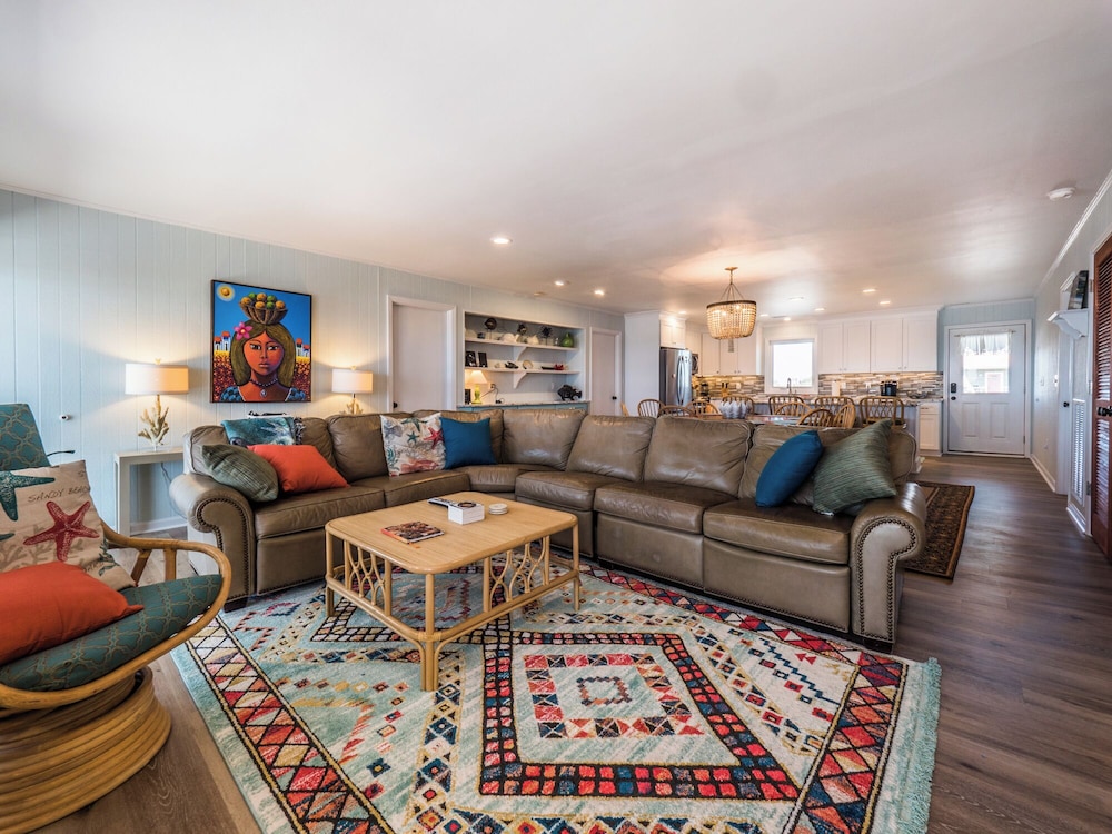Polly's Place by Topsail Realty