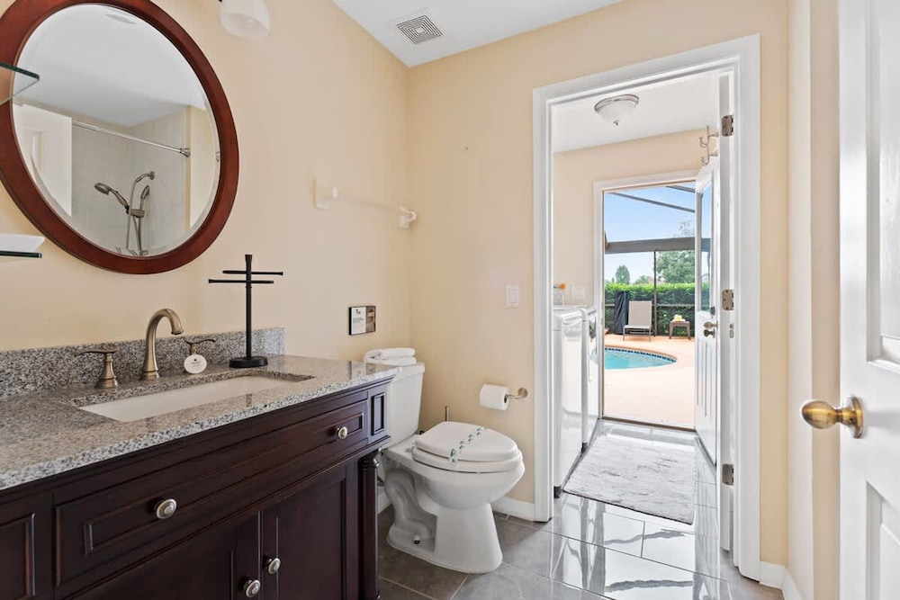Lake View and Pool 4BR House Disney Area