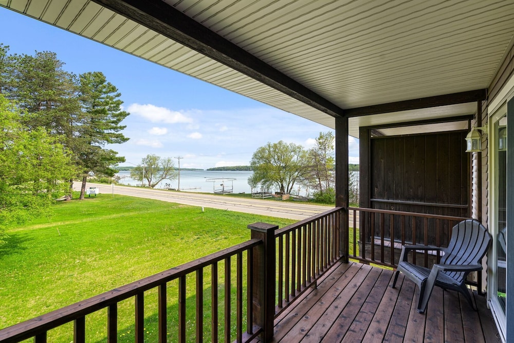 South Arm Retreats