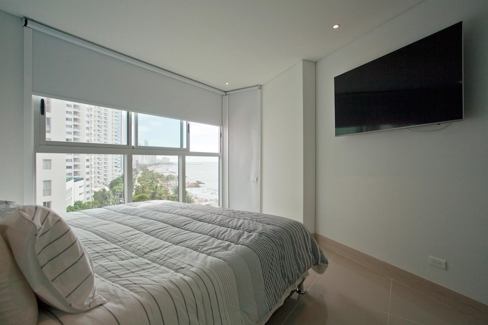 Murano Elite Luxury Bocagrande view 3