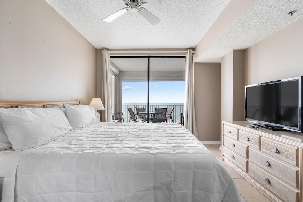 Romar Place 605