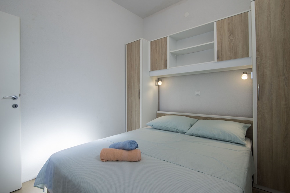 Apartments Luce i Jure view 3
