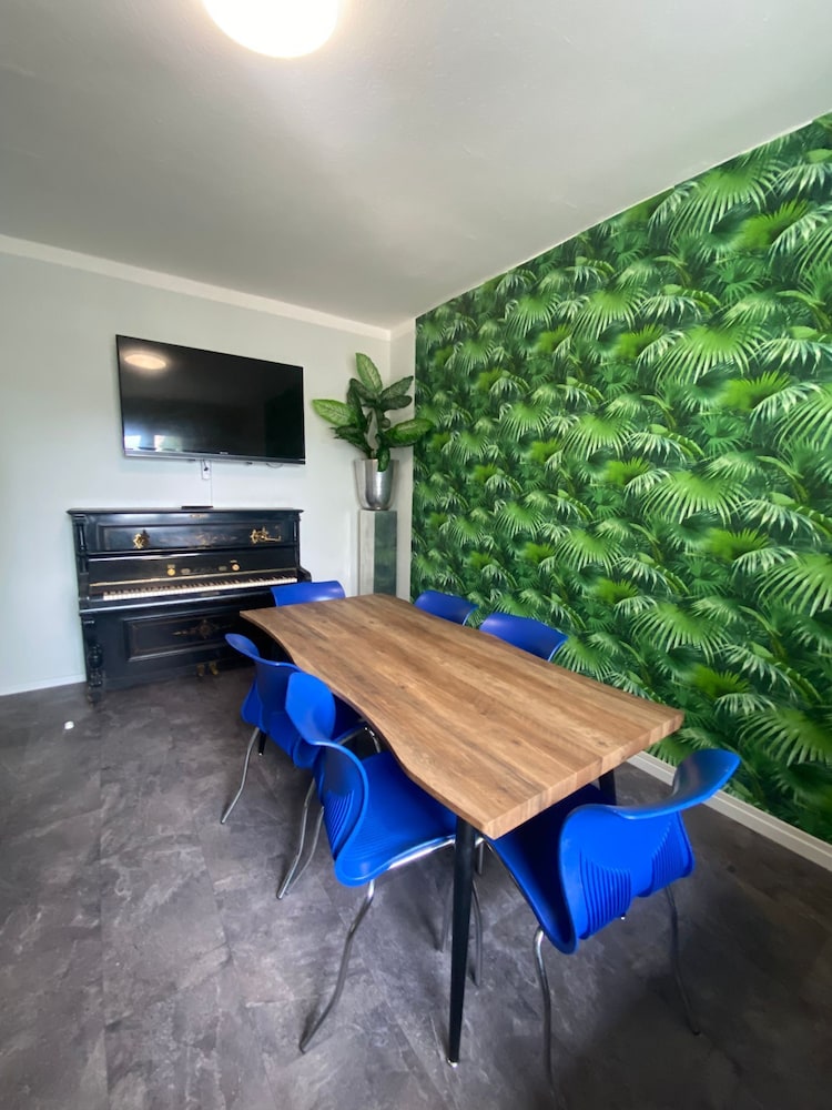 Linden Residence