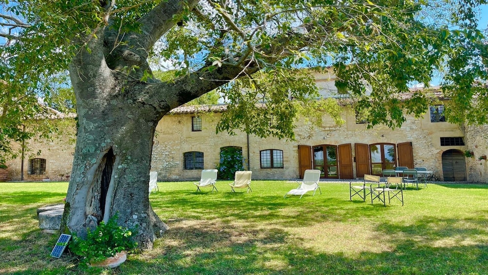 Beautiful Exclusive Pool Villa - Close to Spoleto bar Shops, Restaurants - Property Image 4