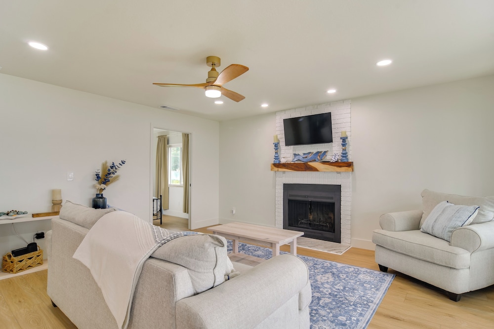 Riverfront Ruskin Home w/ Boat Dock, 1 Mi to Beach