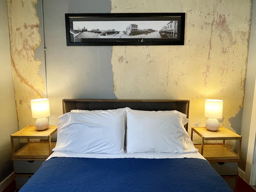 The Lincoln Marfa