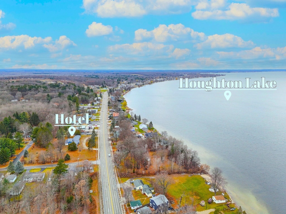 The Blue Anchor at Houghton Lake