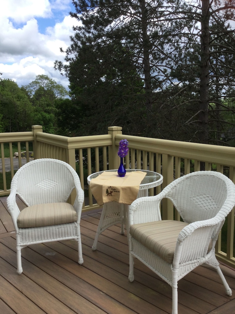 Echo Woods B&B