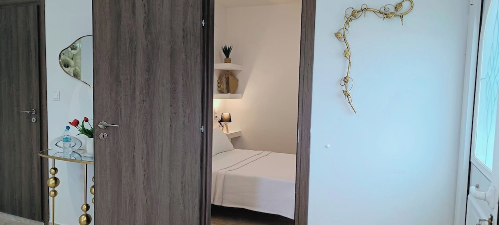 SkyFrame Apartments