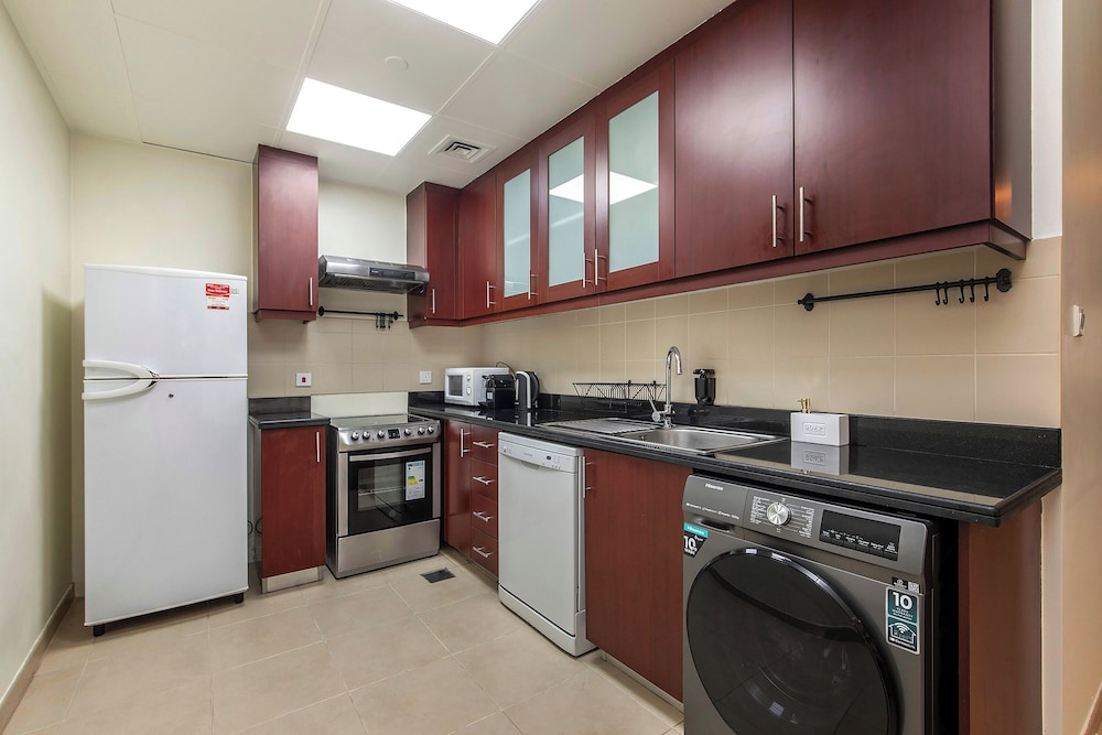 Excellent 1bdr at Bahar 6