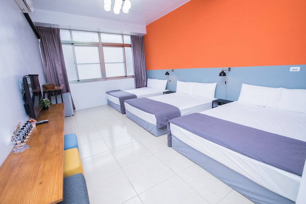 Snug Nine Inn