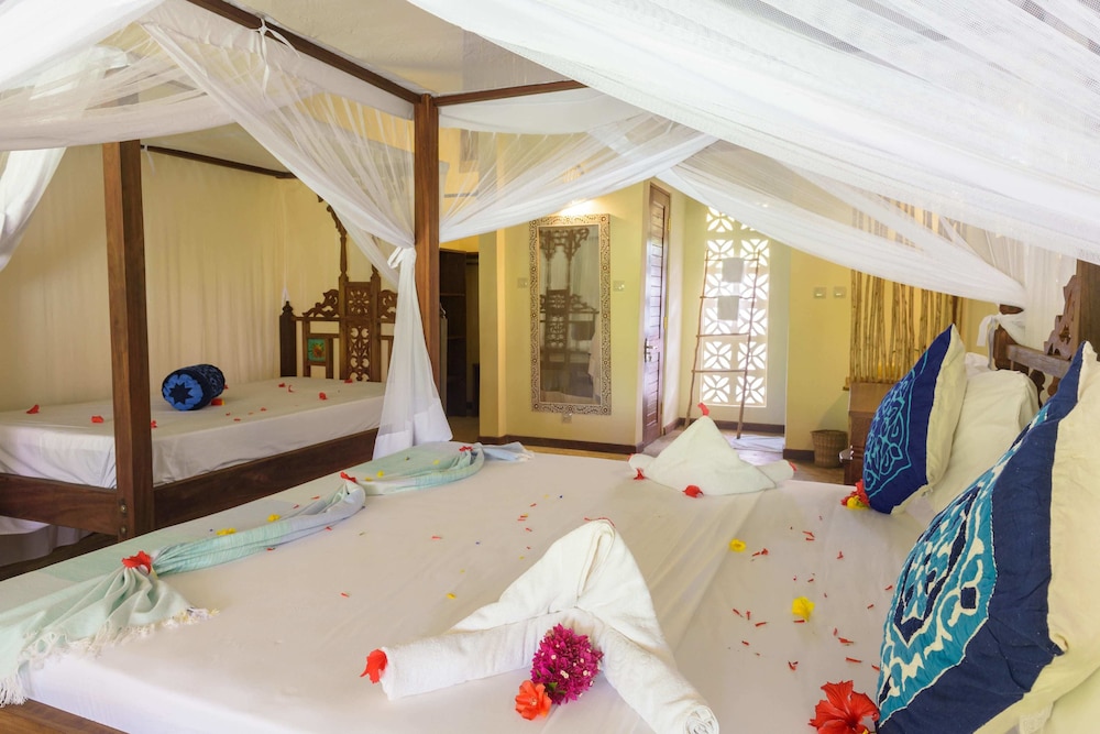 Kiwengwa Vacations - Marafiki Bungalows - Property Image 9