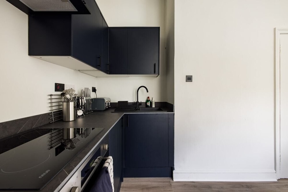 The Kensington And Chelsea Classic - Glamorous 2bdr Flat