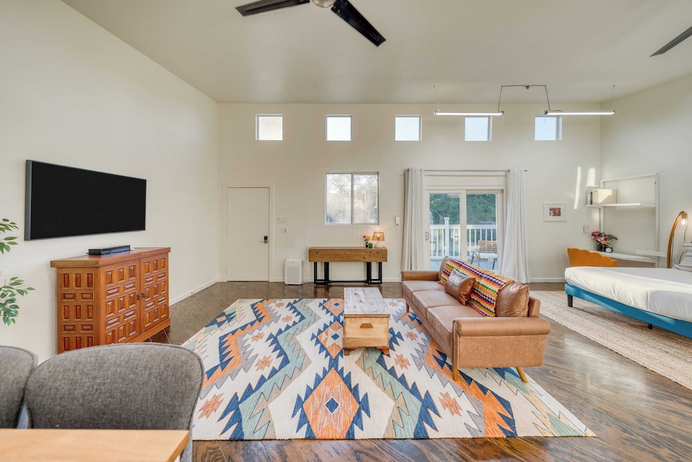 Summer Sale! El Dorado Estate Private 2-acre Escape With Pool & Guest Suites Firepit, Playset, Guest Suites
