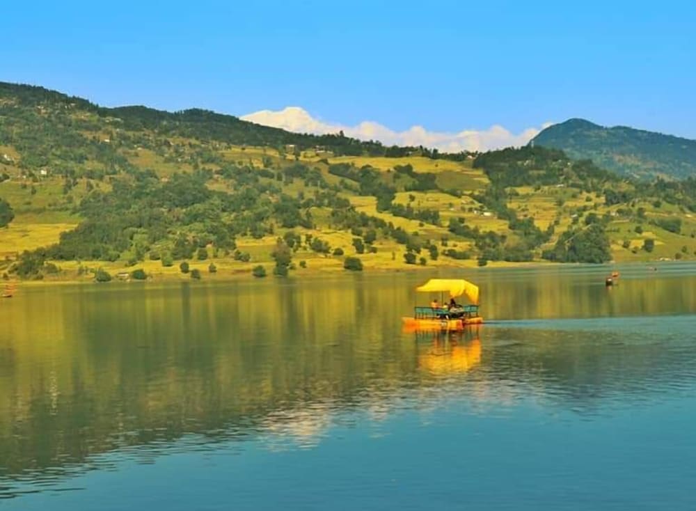 Begnas Lake front guest house