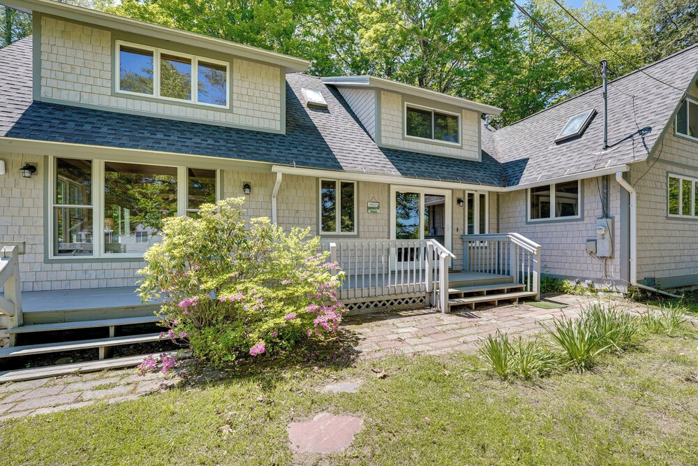 Annabessacook Lake Retreat w/ Deck: Pets Welcome!