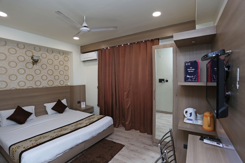 OYO 5663 GS Inn