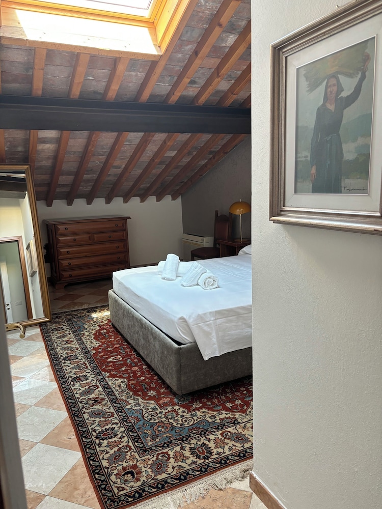 You & Me Corporation Home Verona Centro