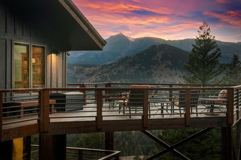 Denver Vacations - Moose Den Luxury Vacation Home At Windcliff 4 Bedroom Home by RedAwning - Property Image 1