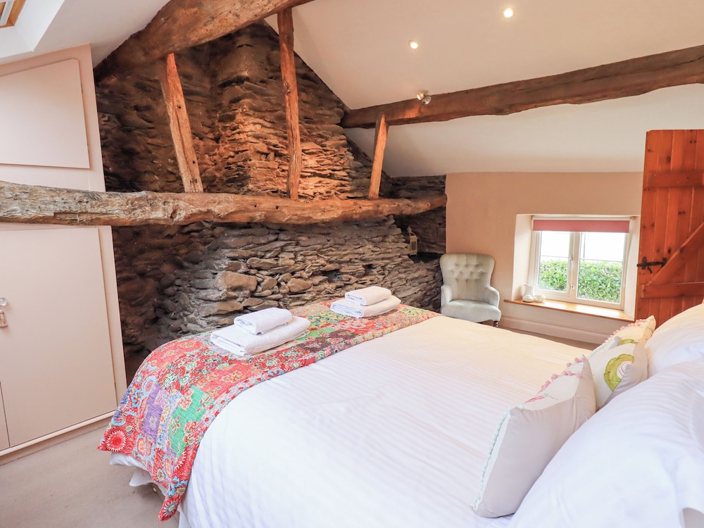 Jacky Garth Cottage