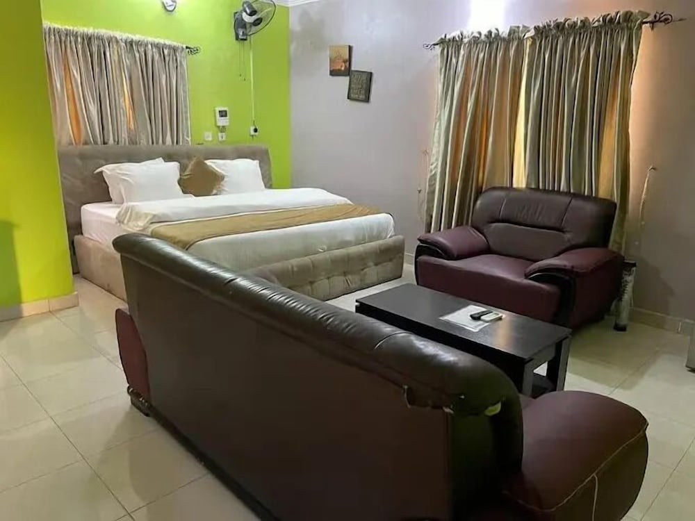 Pyramid Halal Apartments