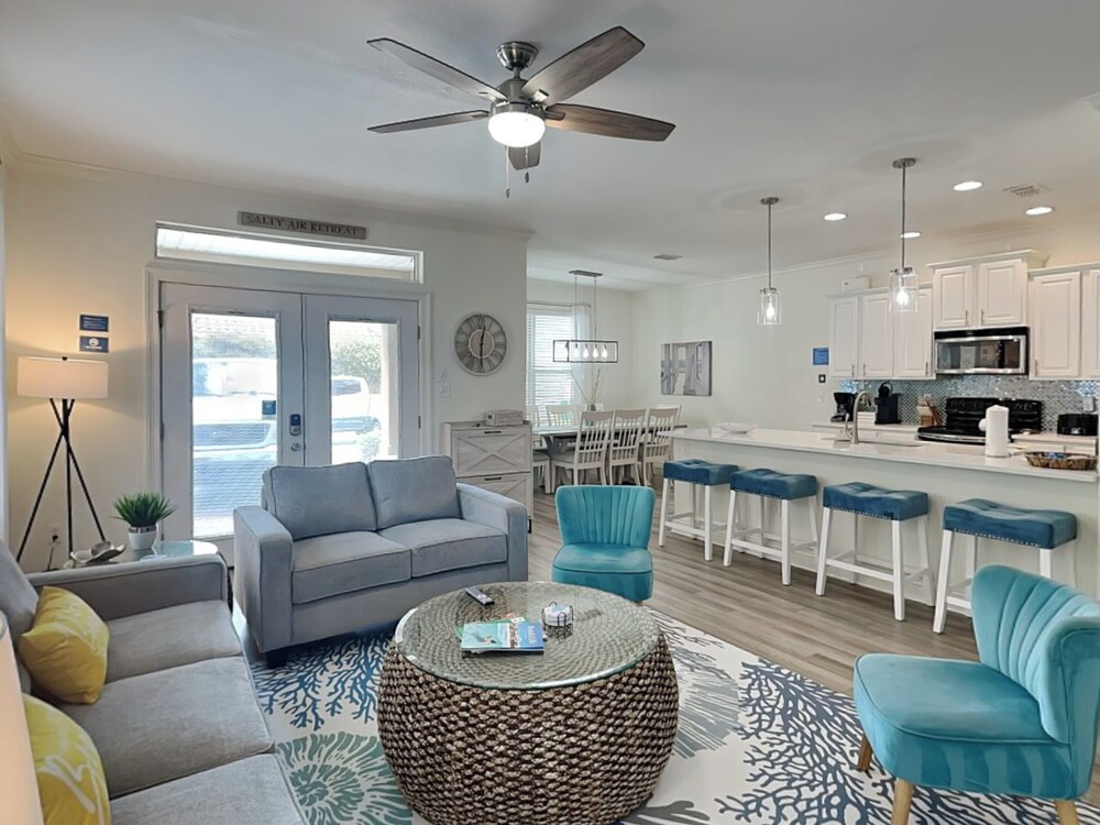 Sunny Beach by Southern Vacation Rentals