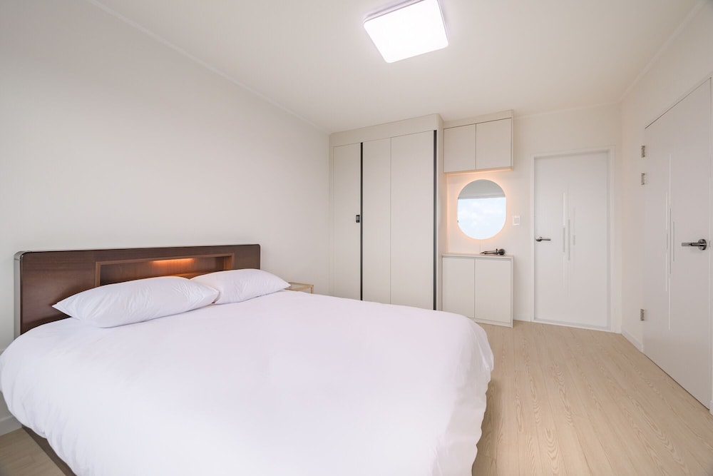 Gimnyeong stonewall Private Pool Villa