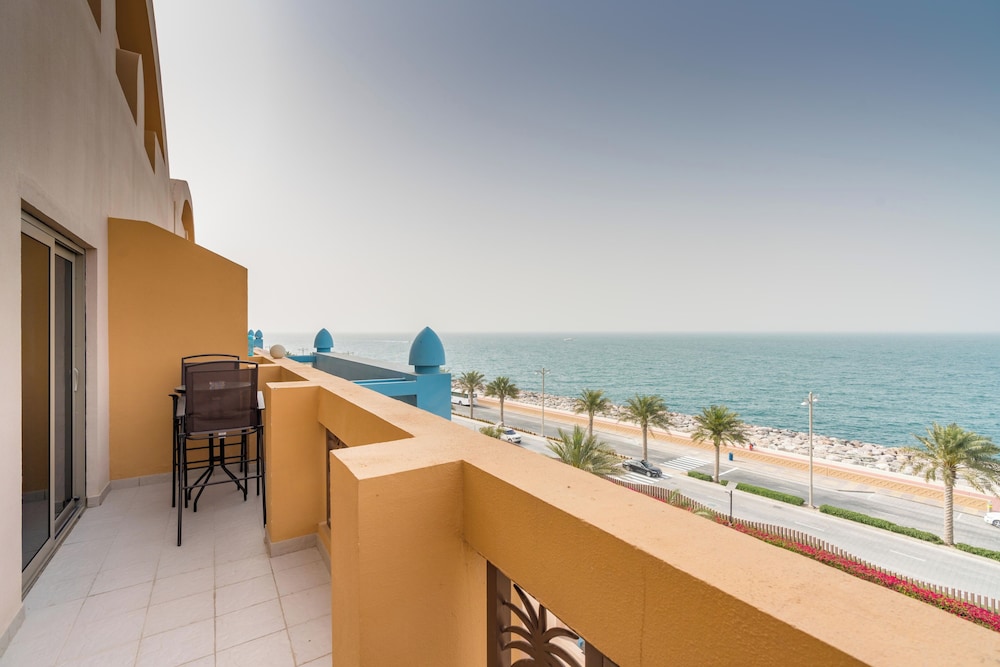 Simply Comfort Suites in Sarai Palm Jumeirah
