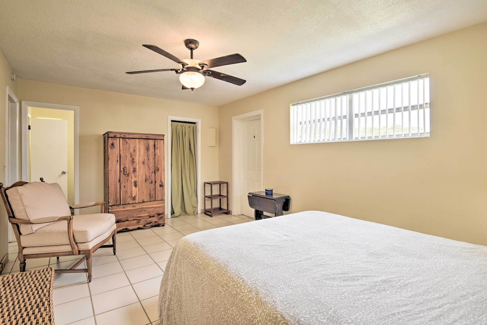 Palm Beach Gardens Apiary Retreat - 6 Mi to Beach! view 5