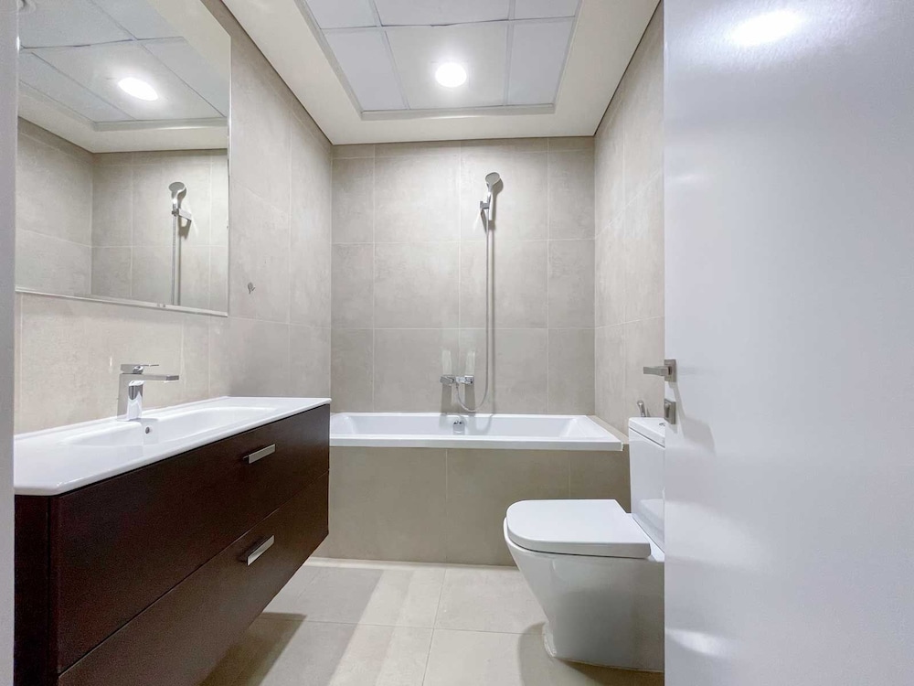 Phaedrus Living: Dubai Marina Arcade Residence 702