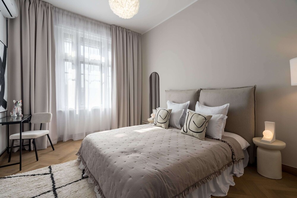 Stunning 3BR Apartment in Bucharest