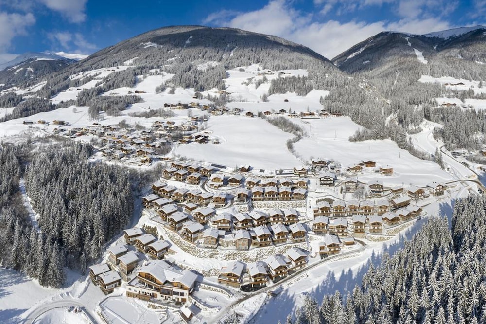 Chalet in Neukirchen Near Wildkogel Ski Slope