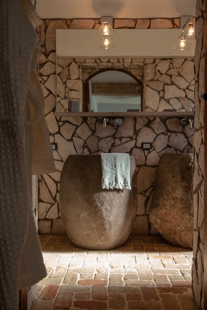 B.O. Spa Suite