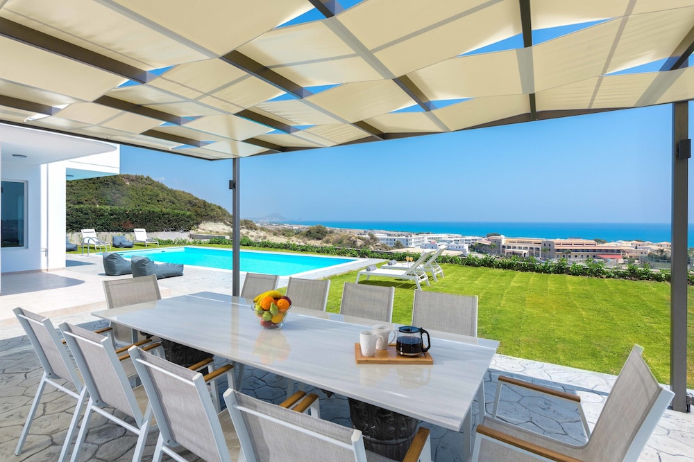 Hill & Sea View Villas